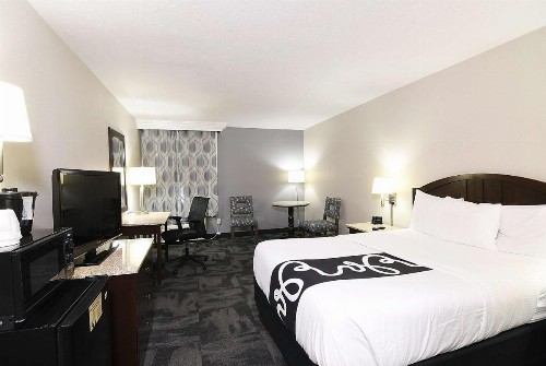 La Quinta by Wyndham Springfield South - image 48
