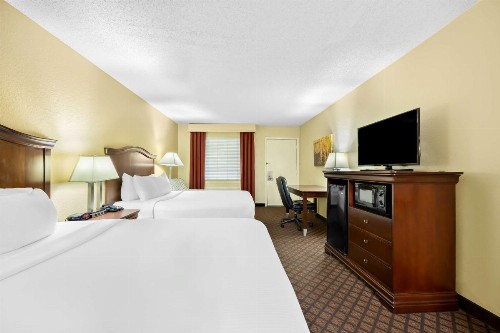 Best Western Coach House - image 20