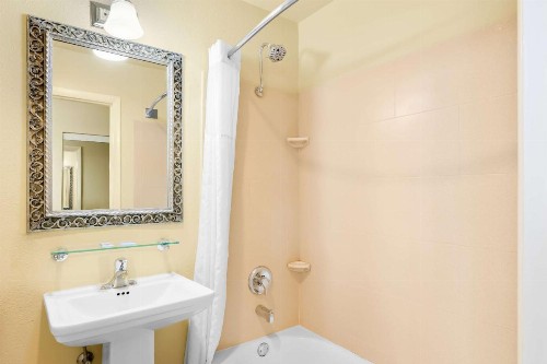 Best Western Coach House - image 21
