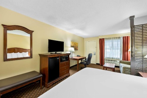 Best Western Coach House - image 32