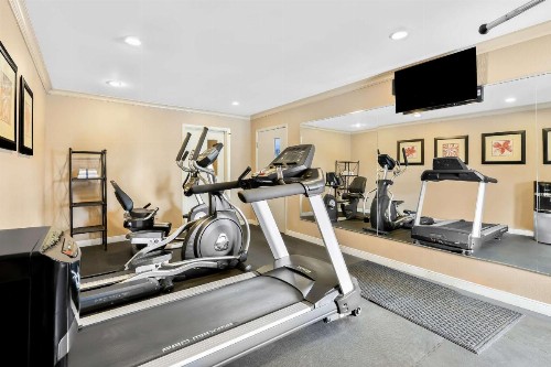 Best Western Coach House - image 7