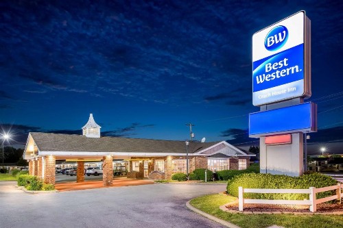 Best Western Coach House - image 9