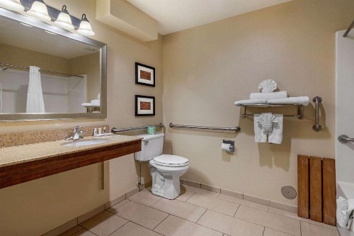 Comfort Inn & Suites Springfield I-44 - image 11