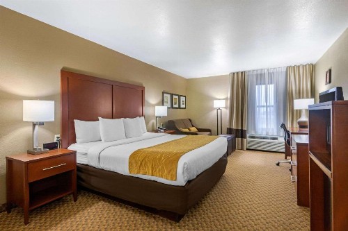Comfort Inn & Suites Springfield I-44 - image 17