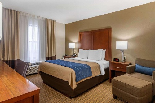 Comfort Inn & Suites Springfield I-44 - image 23