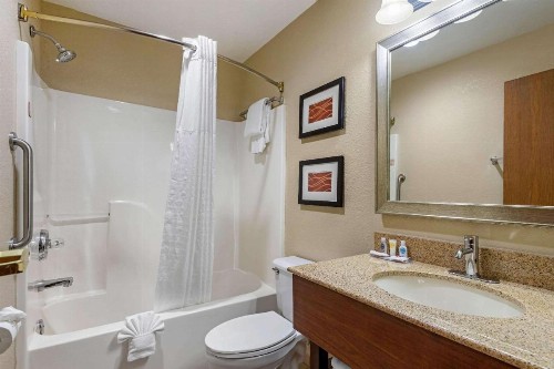 Comfort Inn & Suites Springfield I-44 - image 26