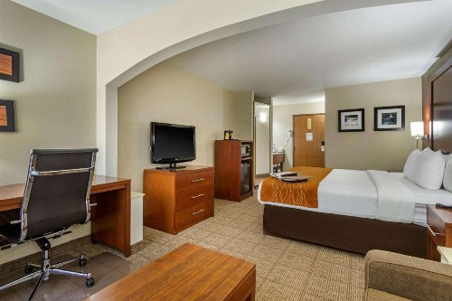 Comfort Inn & Suites Springfield I-44 - image 35