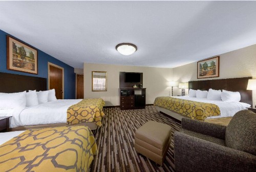 Baymont by Wyndham Springfield South Hwy 65 - image 15