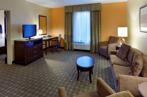 Hilton Garden Inn Springfield - image 30