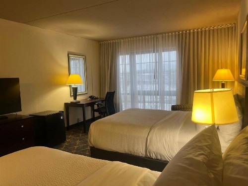 Holiday Inn Hotel & Suites Springfield an IHG Hotel - image 15