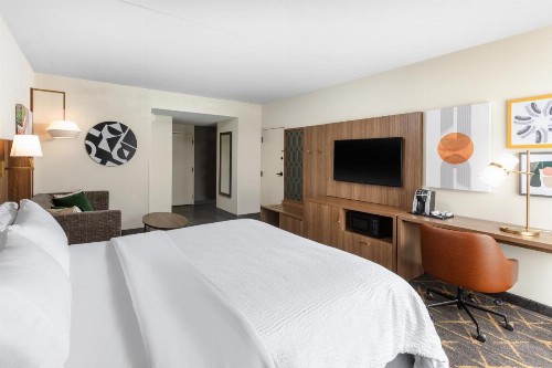 Holiday Inn Hotel & Suites Springfield an IHG Hotel - image 18