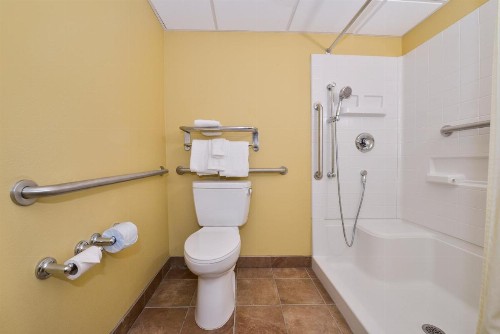 Lamplighter Inn-South - image 13