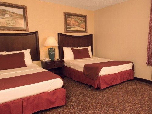 Lamplighter Inn-South - image 28