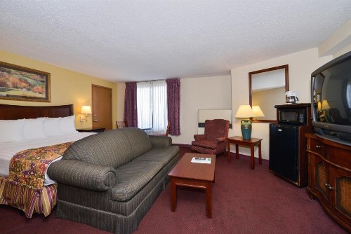Lamplighter Inn-South - image 44