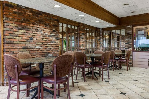 Lamplighter Inn and Suites - North - image 33
