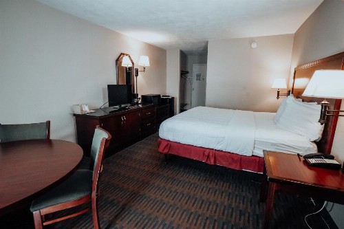 Lamplighter Inn and Suites - North - image 37