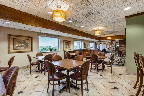 Lamplighter Inn and Suites - North - image 39