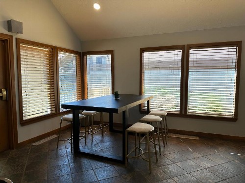 Arbor Suites at the Mall - image 15