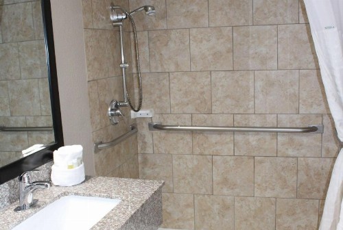 Days Inn & Suites by Wyndham Springfield on I-44 - image 31