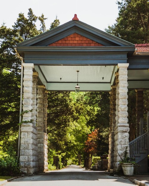 The Mansion at Elfindale - image 23