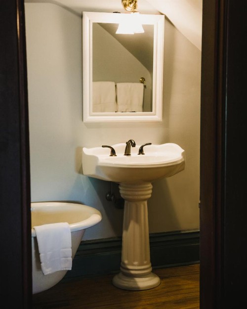 The Mansion at Elfindale - image 30