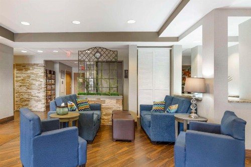 Comfort Inn South - Springfield - image 7