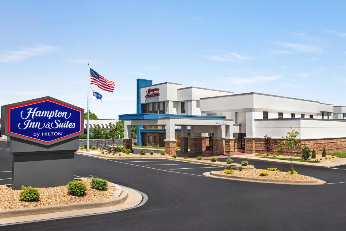 Hampton Inn & Suites Springfield - main image