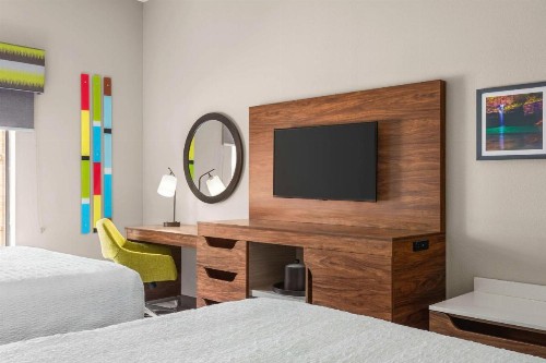 Hampton Inn & Suites Springfield - image 19