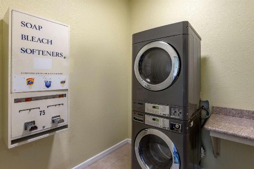 Best Western Plus Springfield Airport Inn - image 16