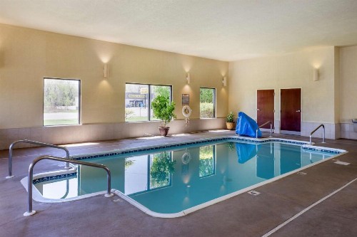 Best Western Plus Springfield Airport Inn - image 17