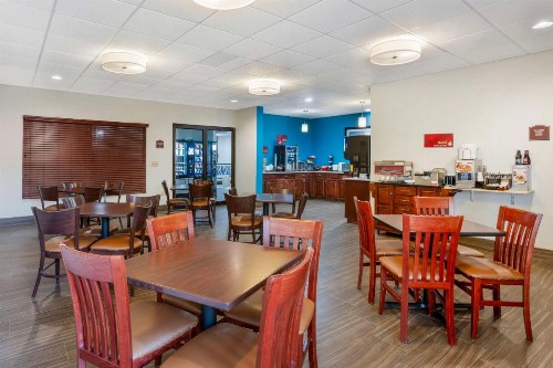 Best Western Plus Springfield Airport Inn - image 7