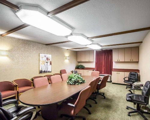 Quality Inn & Suites North Springfield - image 4
