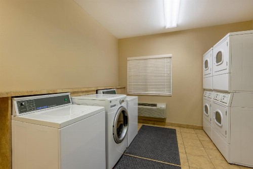 Candlewood Suites Springfield South an IHG Hotel - image 12