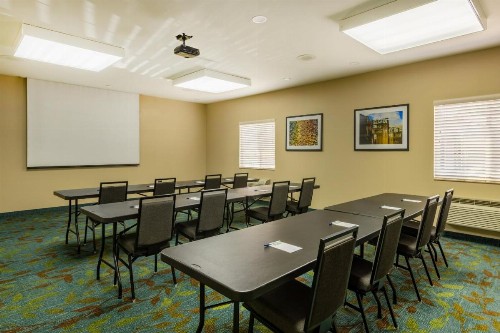 Candlewood Suites Springfield South an IHG Hotel - image 18