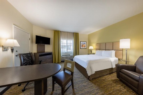 Candlewood Suites Springfield South an IHG Hotel - image 24