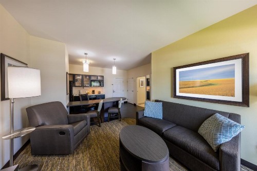 Candlewood Suites Springfield South an IHG Hotel - image 4