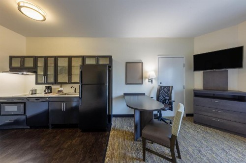 Candlewood Suites Springfield South an IHG Hotel - image 5