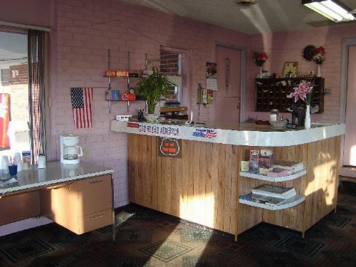 Best Budget Inn Springfield - image 1