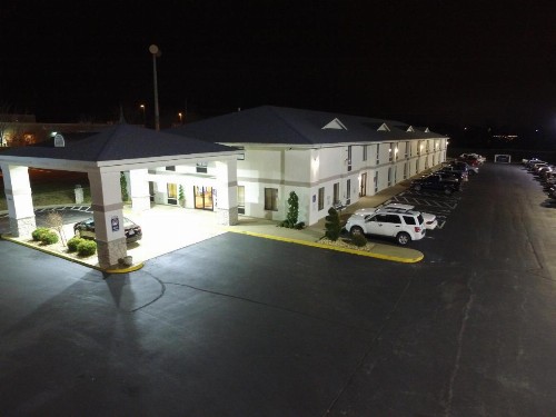 Days Inn by Wyndham Battlefield Rd/Hwy 65 - image 11