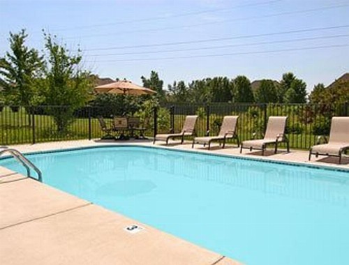 Days Inn by Wyndham Battlefield Rd/Hwy 65 - image 19