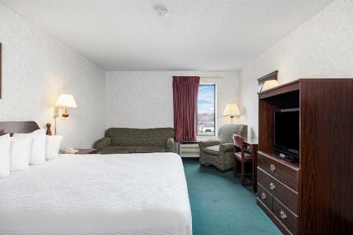 Days Inn by Wyndham Battlefield Rd/Hwy 65 - image 30