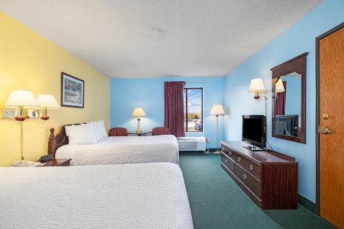 Days Inn by Wyndham Battlefield Rd/Hwy 65 - image 42