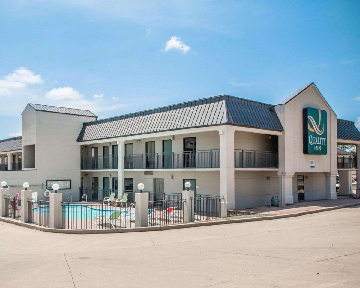 Quality Inn South Springfield - main image
