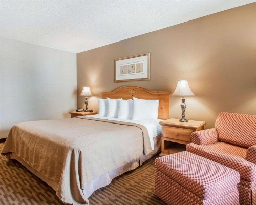 Quality Inn South Springfield - image 17