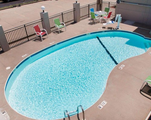Quality Inn South Springfield - image 7