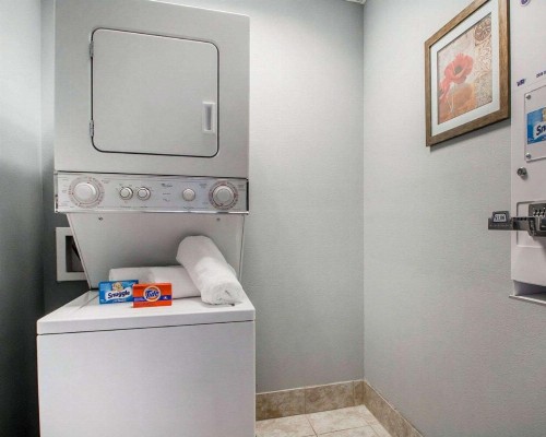 Quality Inn South Springfield - image 8