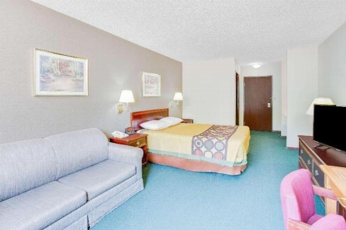 Super 8 by Wyndham Springfield-Battlefield - image 18