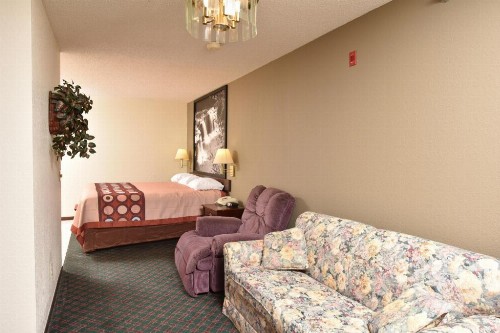 Super 8 by Wyndham Springfield-Battlefield - image 26