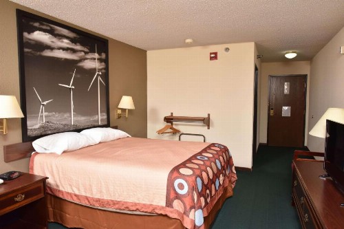 Super 8 by Wyndham Springfield-Battlefield - image 27