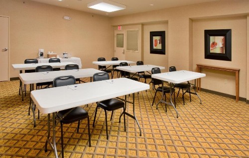 Candlewood Suites Springfield an IHG Hotel - image 24